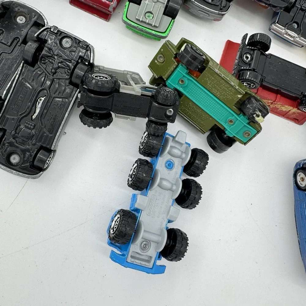 Vintage Diecast Car Lot Of‎ 21 Matchbox Maisto Mattel Racing Champions 90s